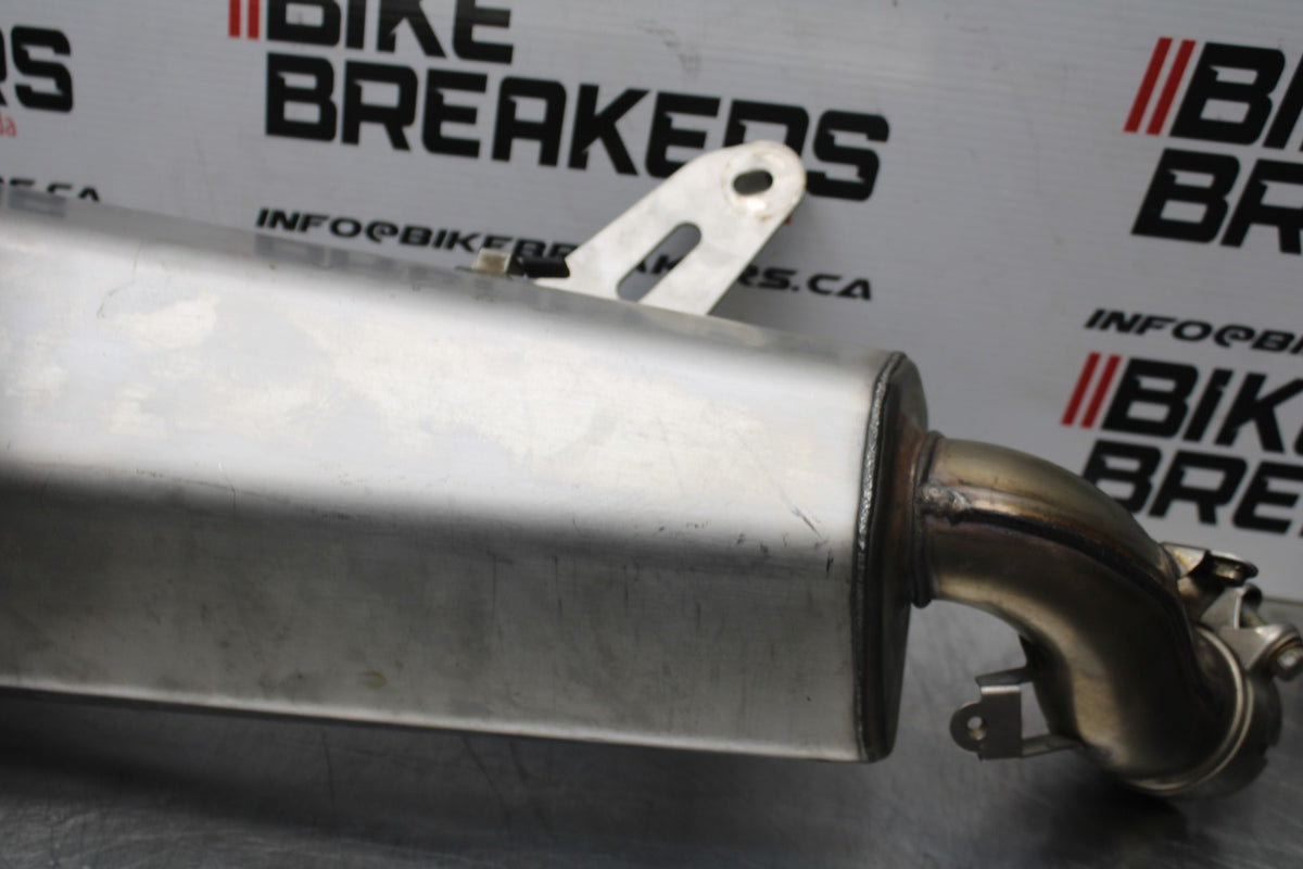 22 KAWASAKI NINJA 1000SX EXHAUST PIPE MUFFLER SLIP ON CAN SILENCER BB780
