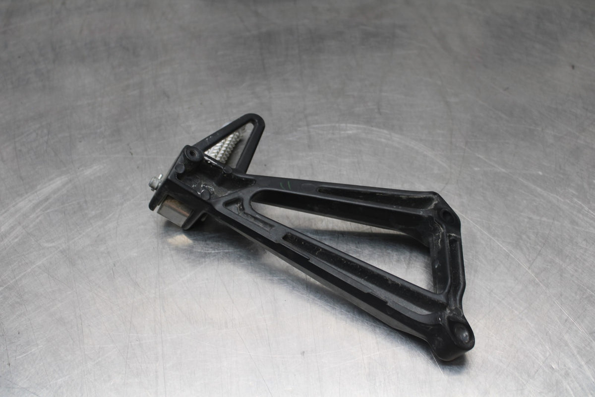 17-18 YAMAHA YZF R3 LEFT REAR BACK PASSENGER PEG BB788