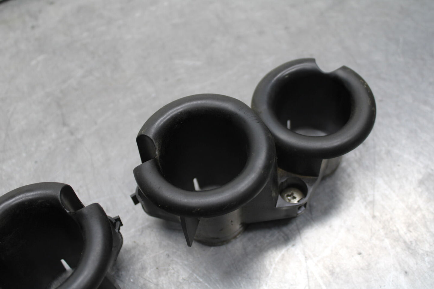 05-06 HONDA CBR600RR AIRBOX INTAKE VELOCITY STACKS BB739