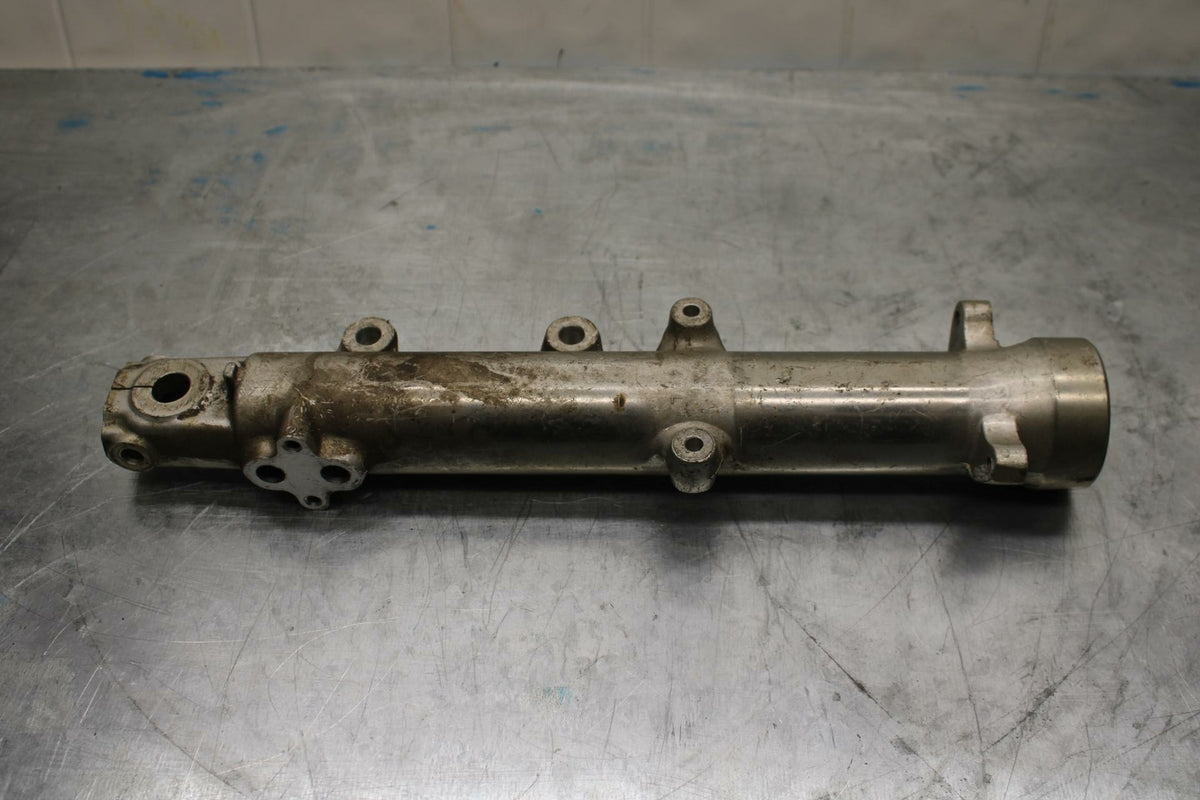 85 YAMAHA RZ500 LEFT FRONT FORK SHOCK SUSPENSION TUBE BODY BB27