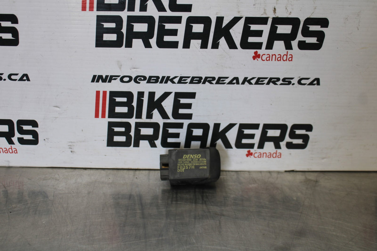 03 KAWASAKI VULCAN 1600 TURN SIGNAL BLINKER RELAY FLASHER SWITCH BB865