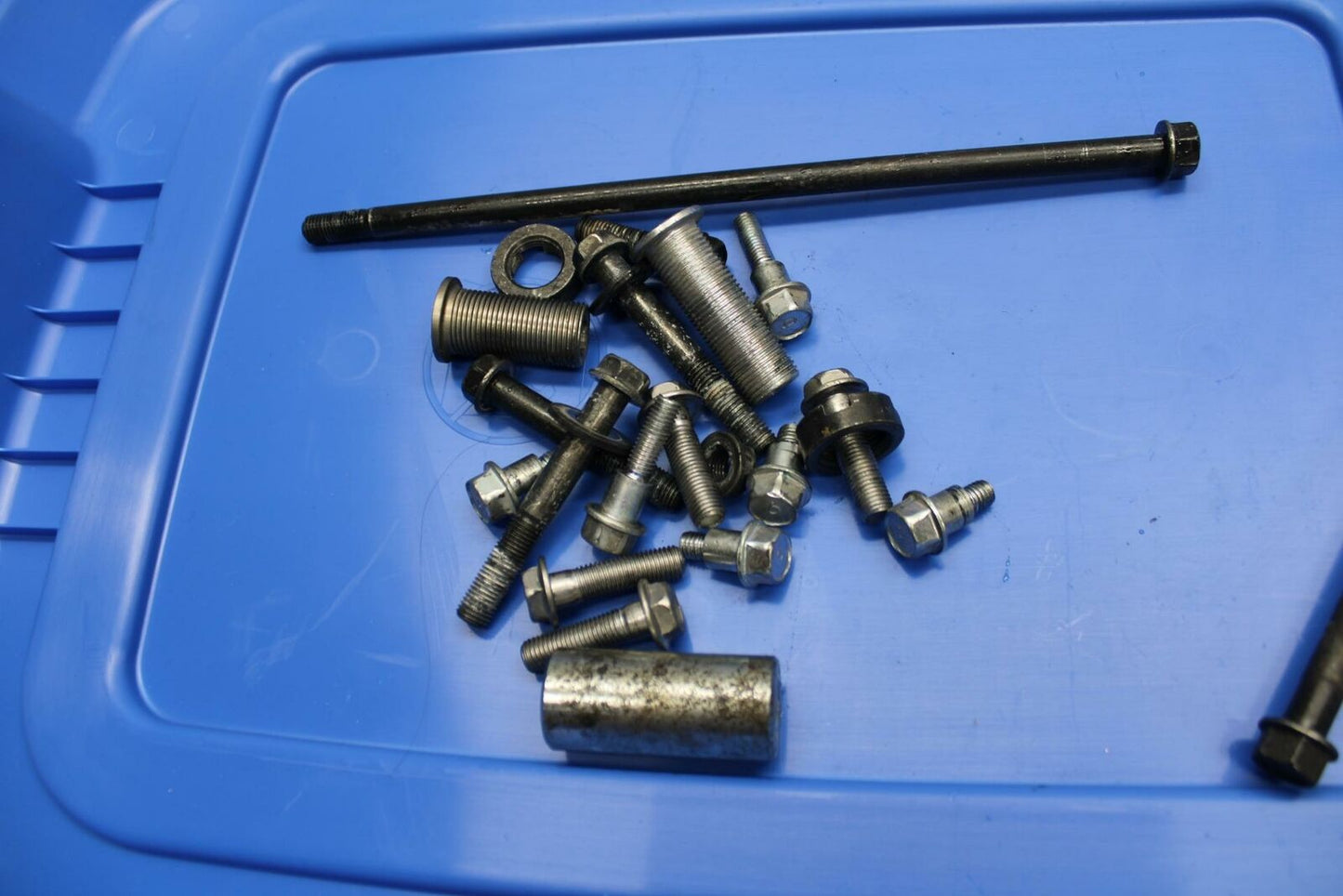 11-12 KAWASAKI Z1000 ENGINE MOUNTING BOLTS HARDWARE MOTOR SCREWS BB249