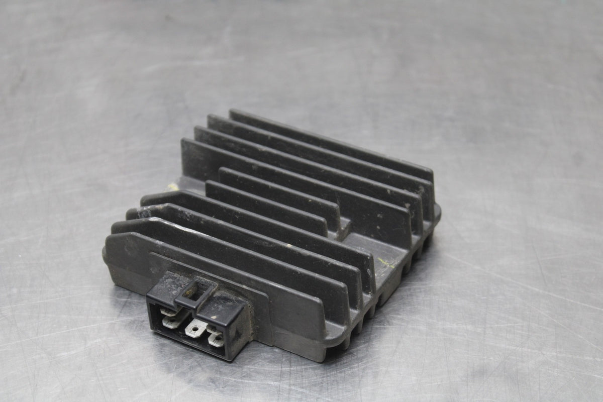 05 YAMAHA YZF R6 RECTIFIER VOLTAGE REGULATOR BB858