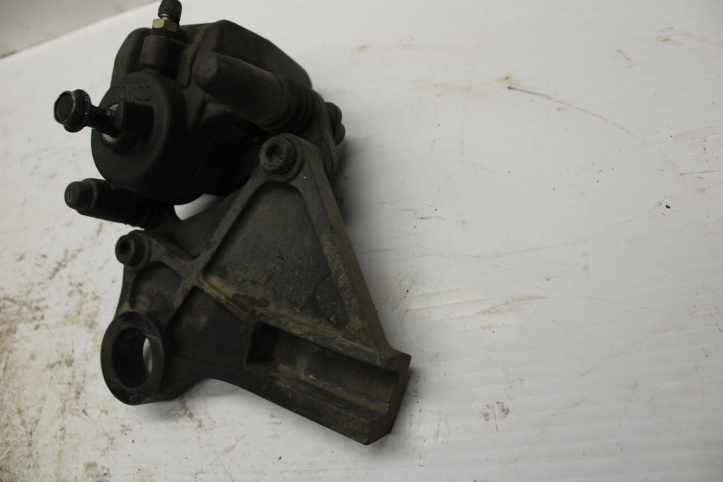 09-12 KAWASAKI NINJA ZX6R REAR BACK BRAKE CALIPER W MOUNT BRACKET BB272