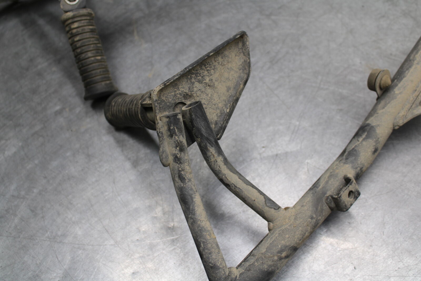 16-17 KAWASAKI VULCAN S 650 EN650 ABS REAR PASSENGER FOOT STEP PEG/ MOUNT BB731