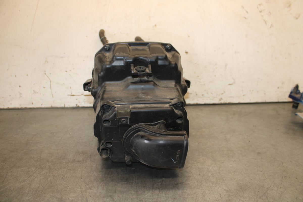 13-15 HONDA CBR500R AIRBOX AIR INTAKE FILTER BOX 17225-MGZ-D00 BB704
