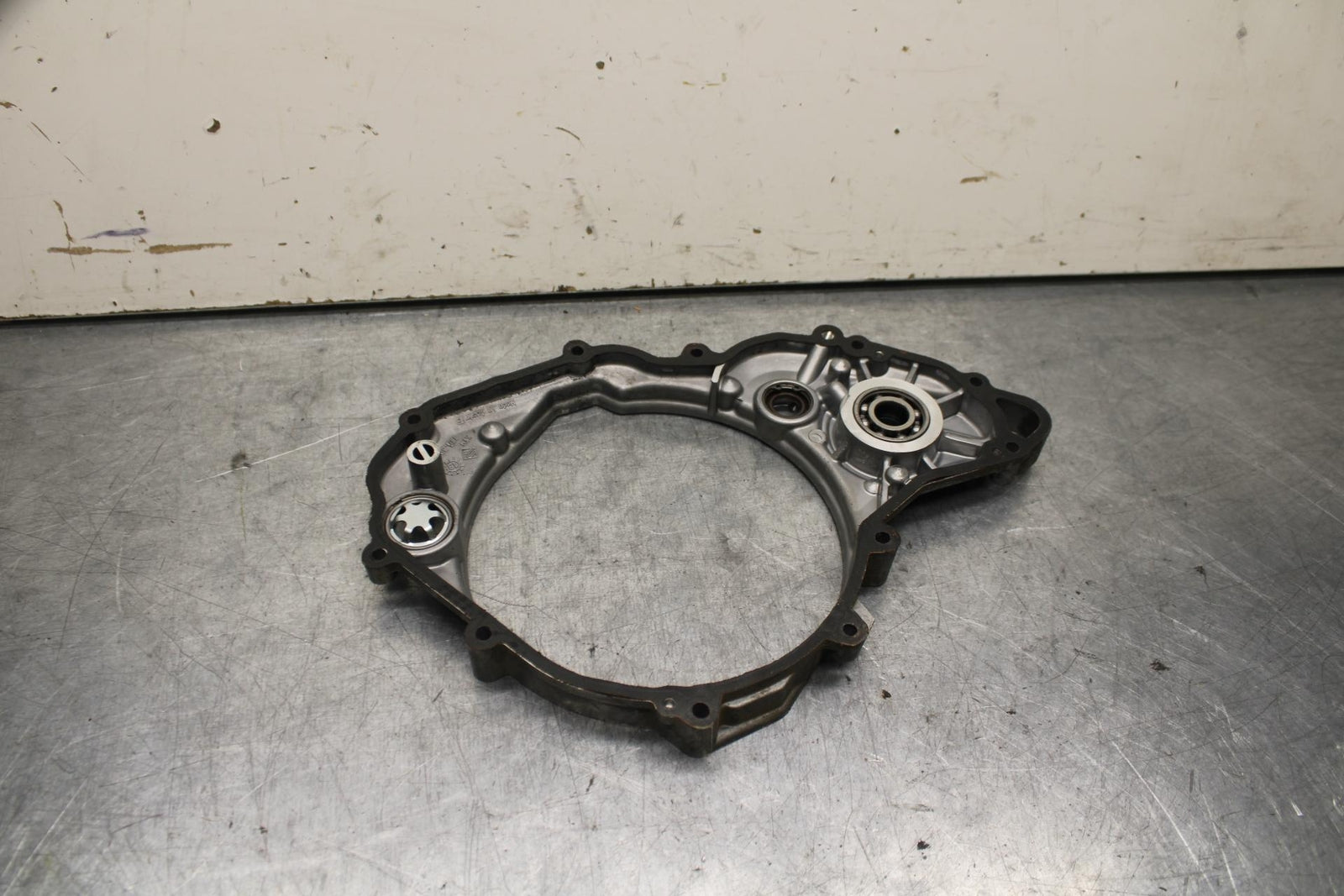 13 KTM 350 SXF ENGINE INNER MOTOR CLUTCH COVER BB104