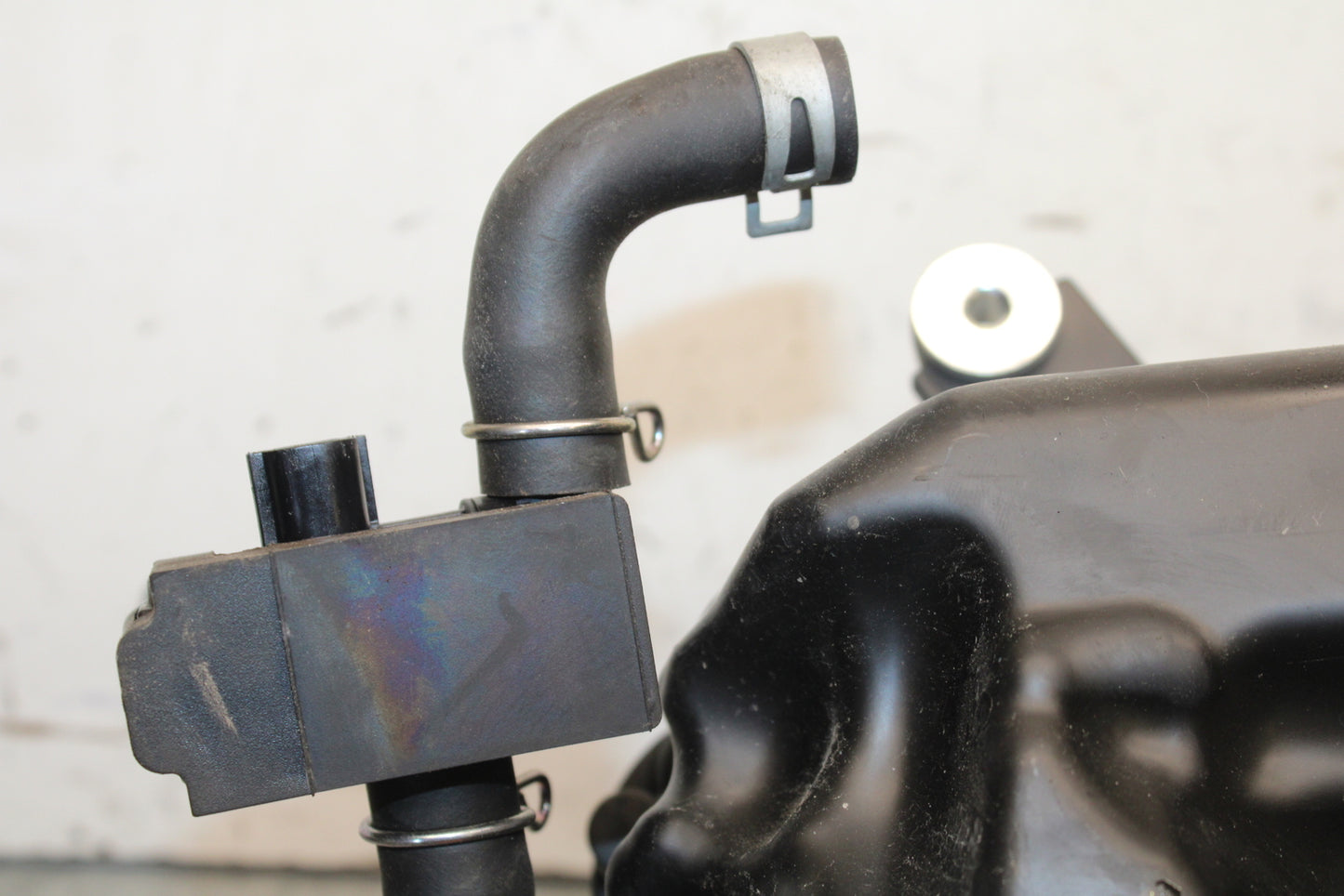 18-23 KAWASAKI NINJA 400 AIRBOX AIR INTAKE FILTER BOX BB660