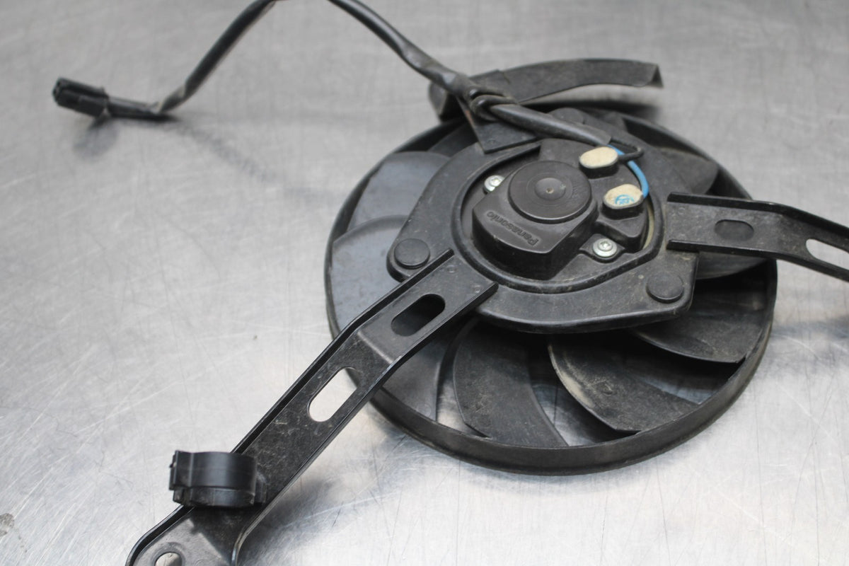 14-17 YAMAHA FZ07 ENGINE RADIATOR COOLING FAN BB766