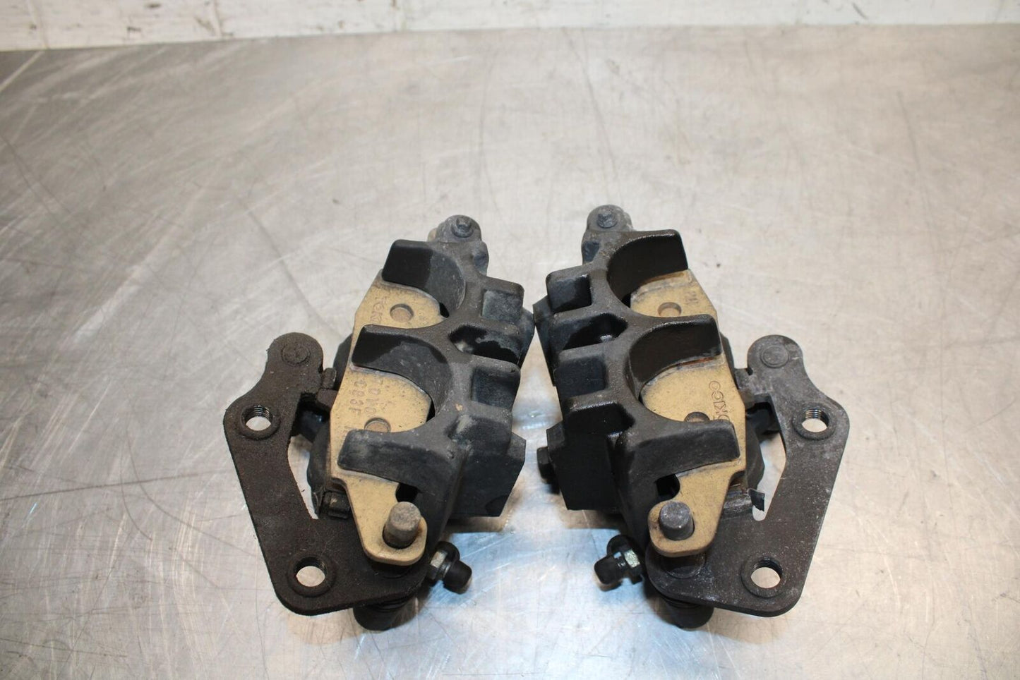 11-14 KAWASAKI VERSYS 650 LE 650C RIGHT LEFT FRONT BRAKE CALIPER SET PAIR BB498