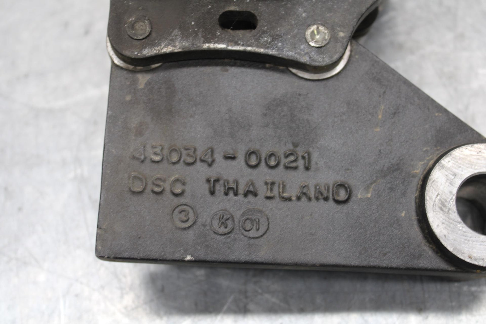 2015 Kawasaki Ninja 300 EX300B ABS REAR BACK BRAKE CALIPER 43080-0151-25S BB61