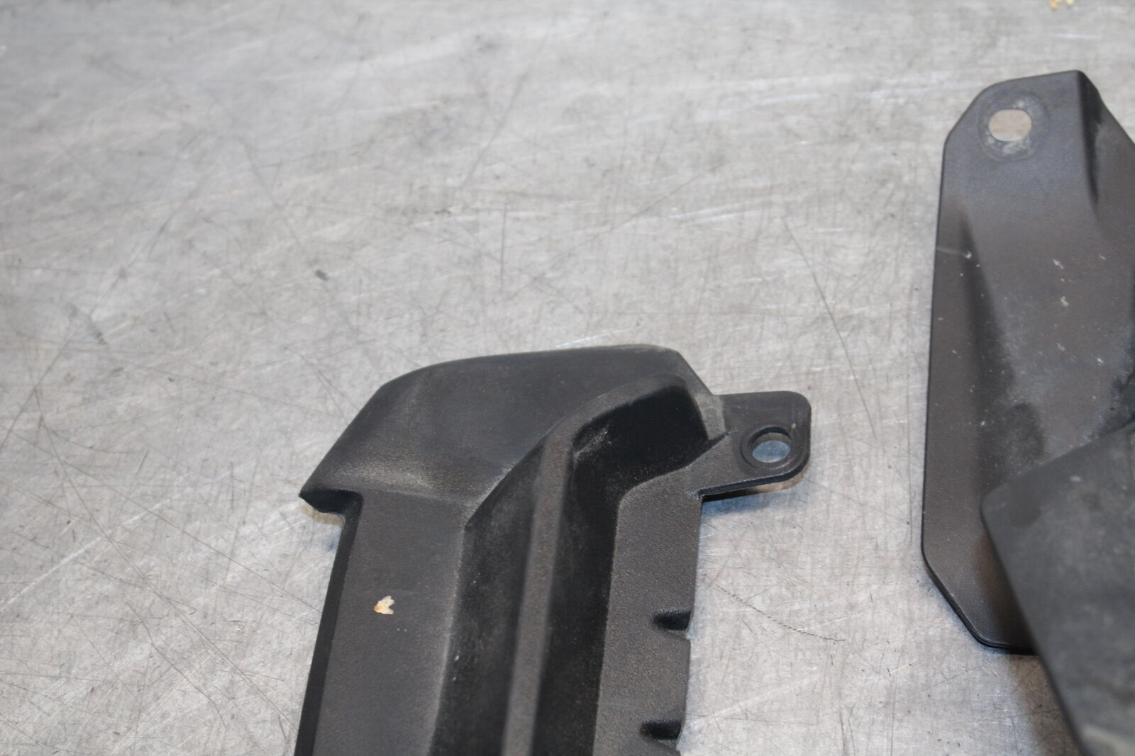 21-24 YAMAHA MT-07 MISCELLANEOUS PANELS COVERS TRIM  COWLS BB662
