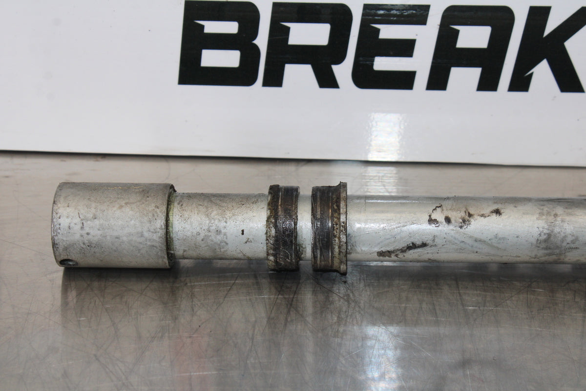 06-07 HONDA CBR1000RR FRONT WHEEL RIM AXLE PIVOT BOLT BB166