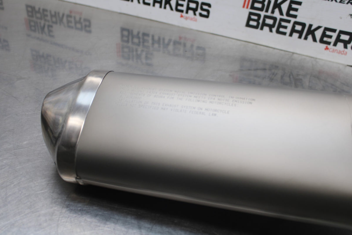 11-25 SUZUKI GSXR 600  EXHAUST PIPE MUFFLER SLIP ON CAN SILENCER BB830