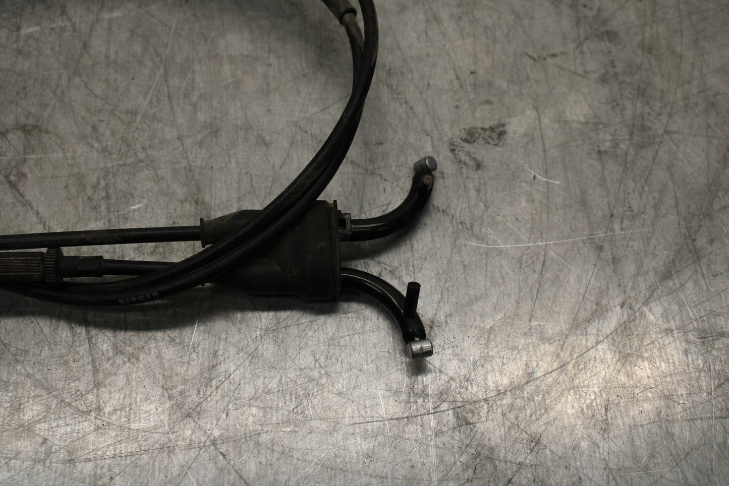 19-20 KAWASAKI NINJA ZX6R THROTTLE CABLES LINES BB419