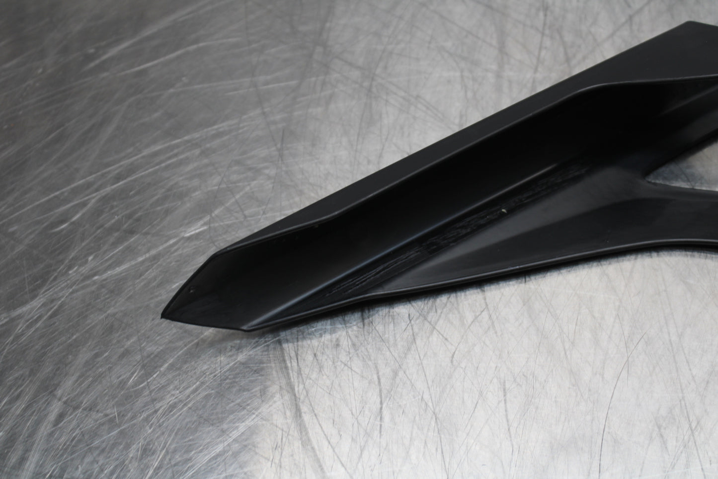 23-24 KAWASAKI NINJA ZX14R NEW!! REAR BACK DRIVE CHAIN GUARD COVER SHIELD BB153