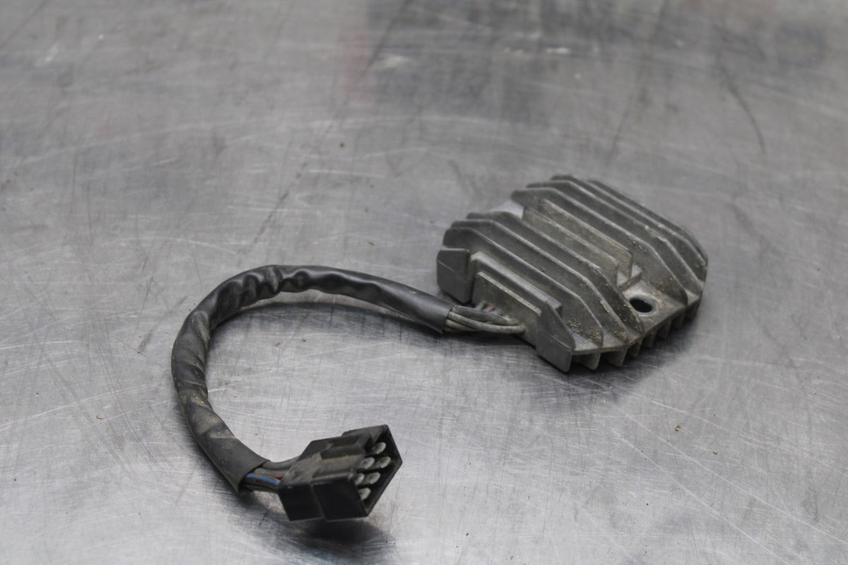 98 KAWASAKI NINJA ZX6 RECTIFIER VOLTAGE REGULATOR BB870