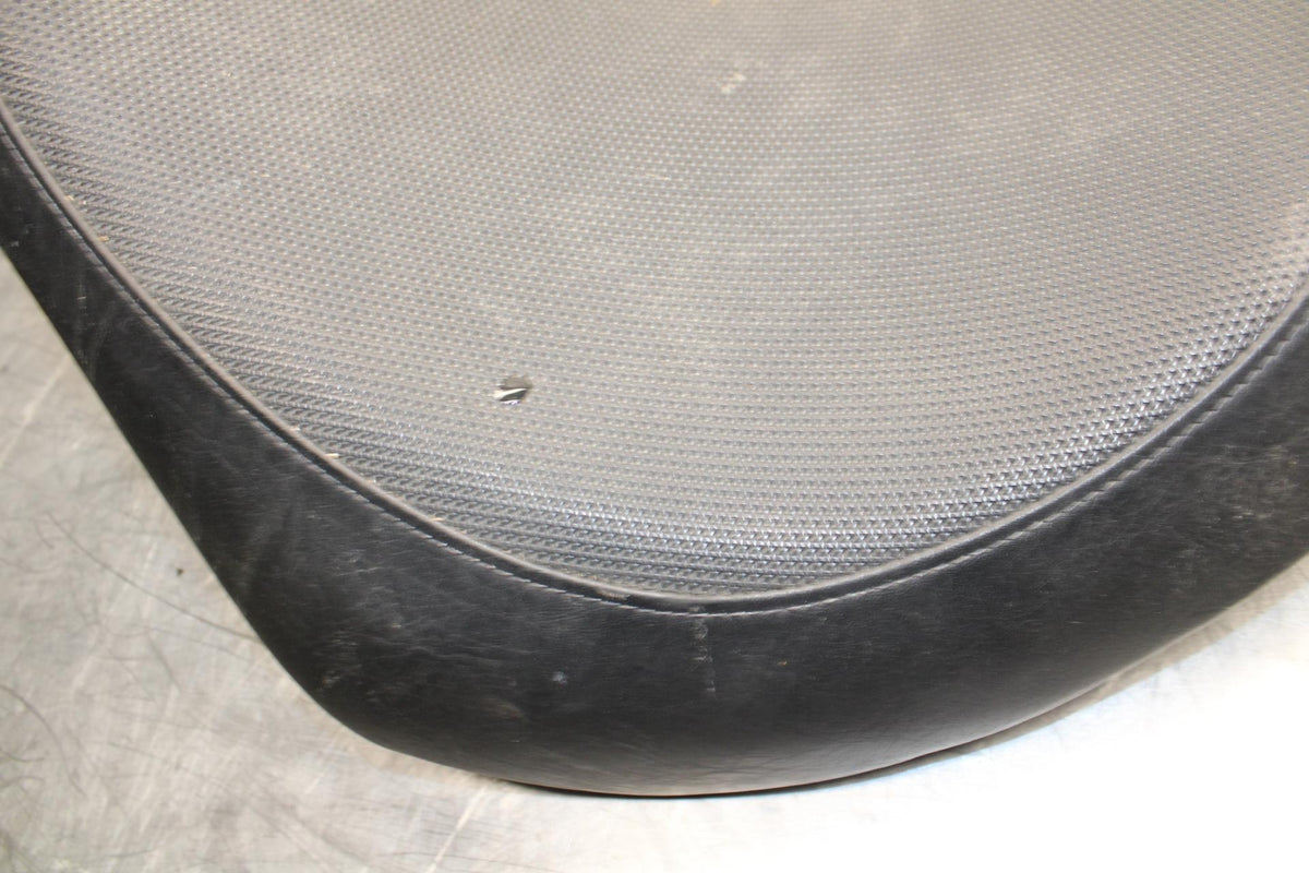 06-09 SUZUKI M109R BOULAVARD FRONT DRIVERS SEAT BB501
