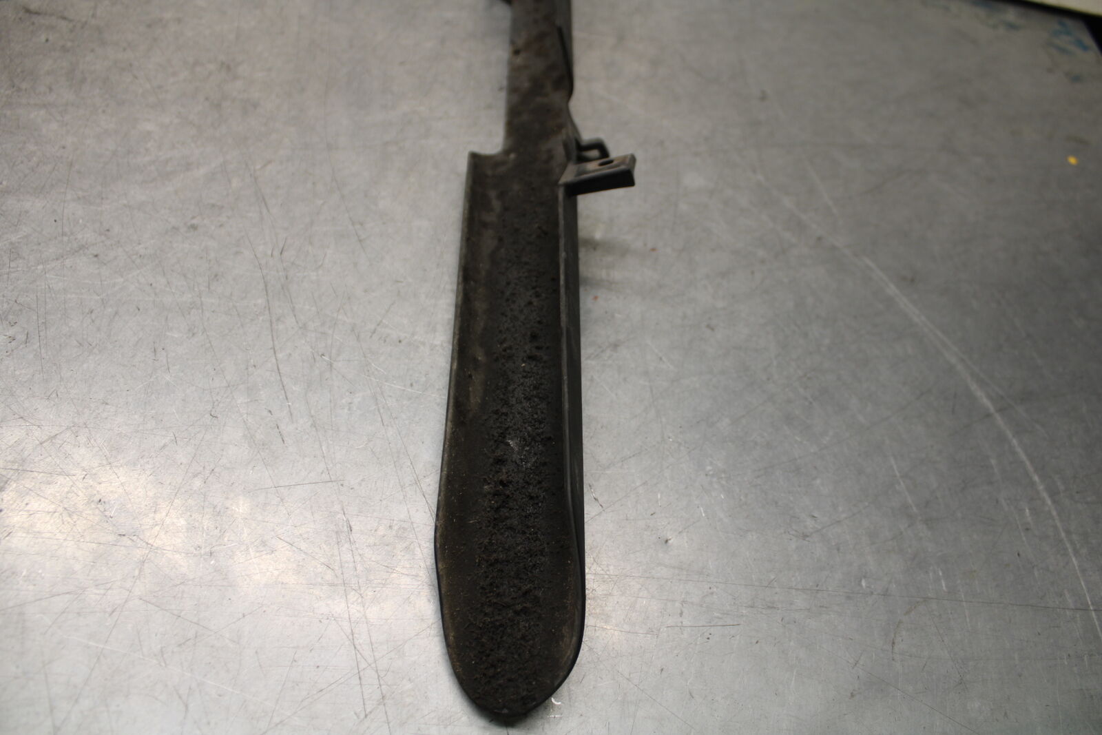 16 KAWASAKI NINJA ZX10R REAR BACK DRIVE CHAIN GUARD SHIELD 36014-0062  BB650