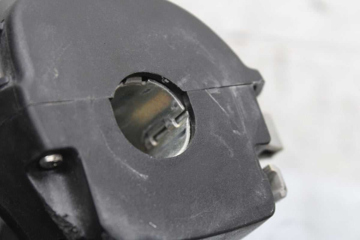 19-20 KTM 790 DUKE 790 LEFT CLIP ON HANDLE HORN SIGNALS SWITCH  BB570