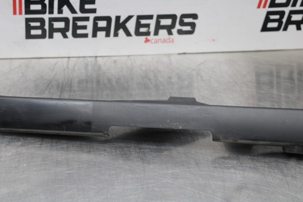 07 SUZUKI GSXR1000 REAR BACK DRIVE CHAIN GUARD COVER SHIELD BB770