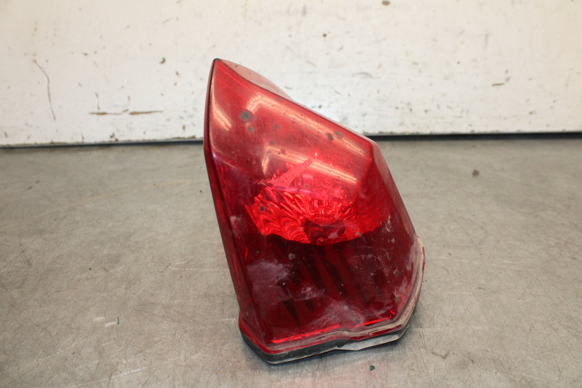 09-15 YAMAHA FZ6R REAR TAIL TAILLIGHT BACK BRAKE LIGHT  BB686