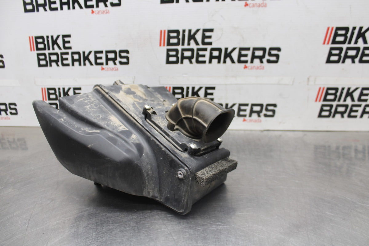 22-25 YAMAHA YZF R7 AIRBOX AIR INTAKE FILTER BOX BB940