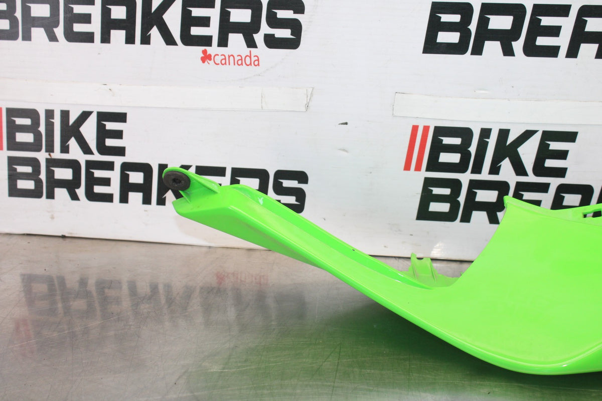 08 KAWASAKI NINJA ZX10R LEFT REAR BACK TAIL FAIRING COWL SHROUD BB902