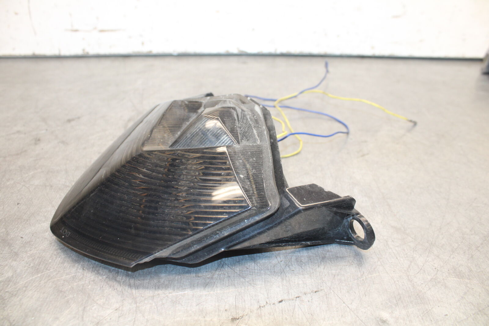 09-12 KAWASAKI NINJA ZX6R AFTERMARKET REAR TAIL TAILLIGHT BACK BRAKE LIGHT BB698