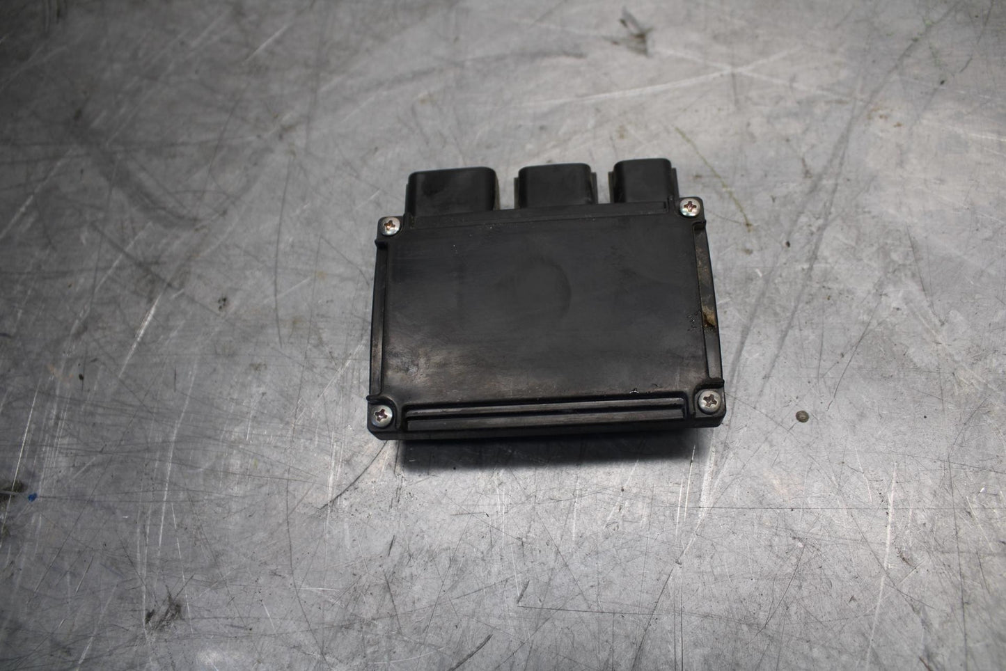 18 KAWASAKI Z 400 RELAY ASSEMBLY FUSE BOX BB469