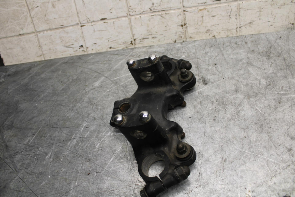1982 Suzuki GS450L FORKS UPPER TRIPLE TREE CLAMP 51311-44110-291 BB52