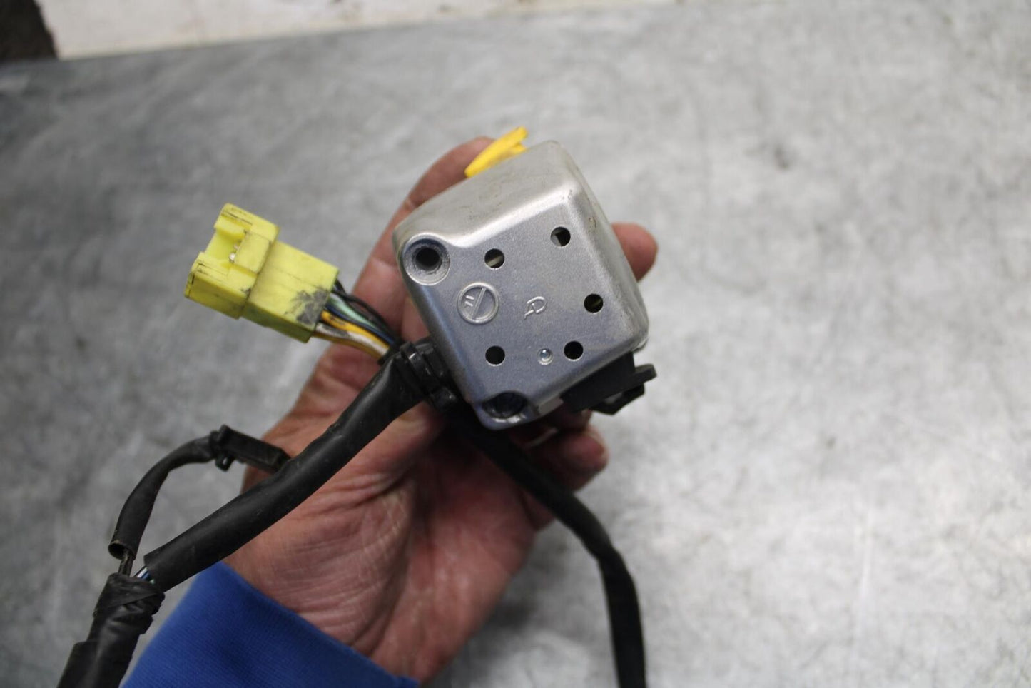 2007 Suzuki Boulevard M50B LEFT CLIP ON HANDLE HORN SIGNALS SWITCH BB537