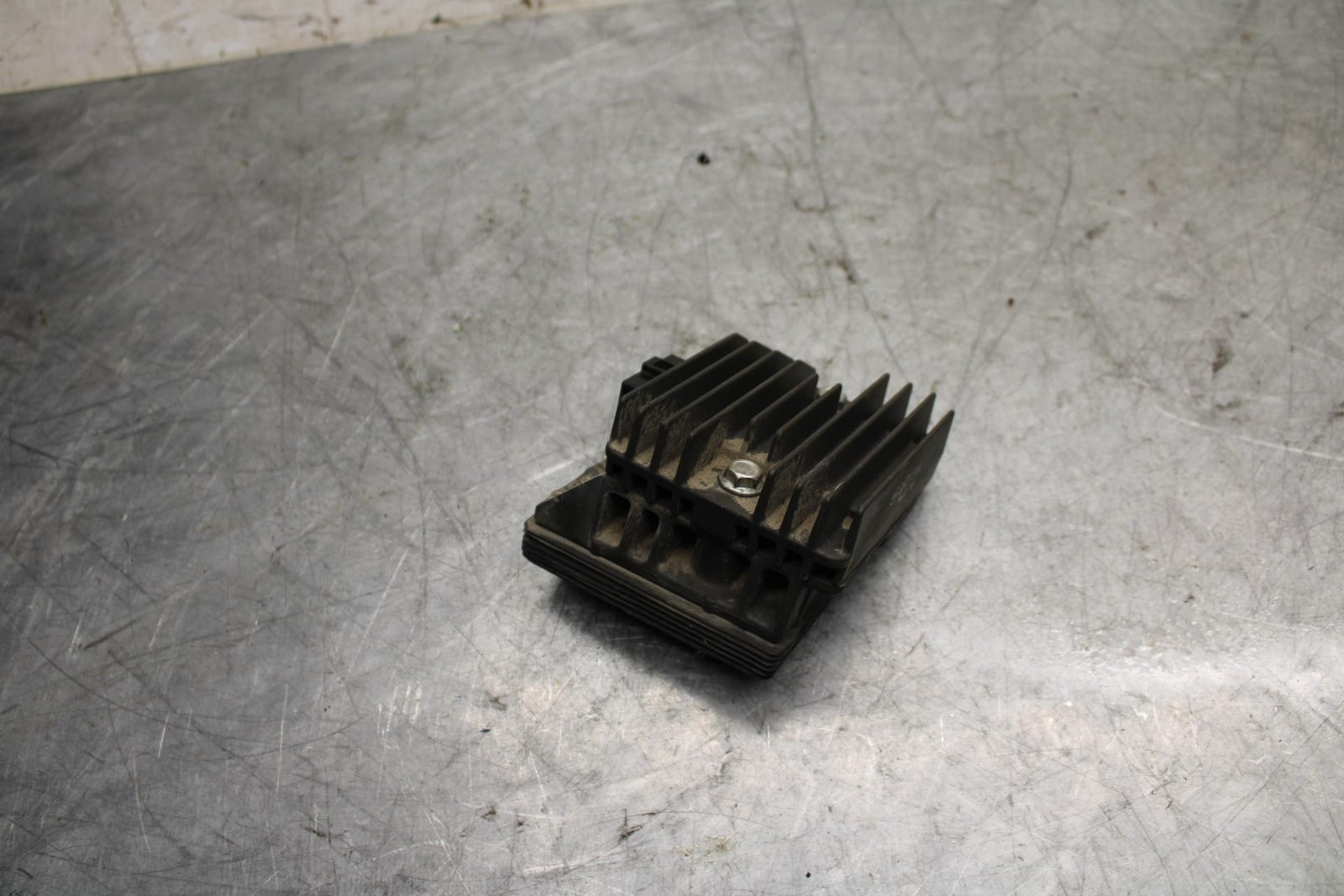 2015 Yamaha YZF R3 RECTIFIER VOLTAGE REGULATOR 1WD-H1960-00-00 BB526