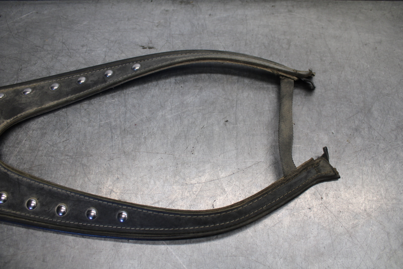 02-04 HONDA VTX1800S GAS TANK FUEL CELL BELT BB712