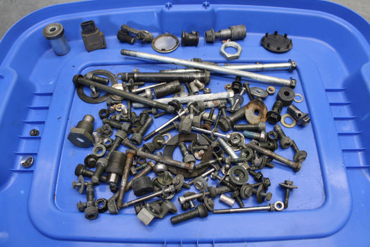 05-09 SUZUKI BOULEVARD C90 MOUNTING BOLTS HARDWARE MOTOR SCREWS BB692