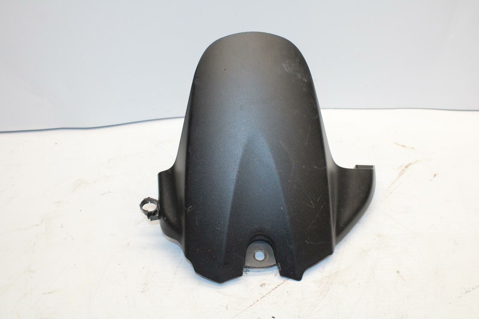 08-09 SUZUKI GSXR600 REAR BACK WHEEL TIRE HUGGER FENDER BB250