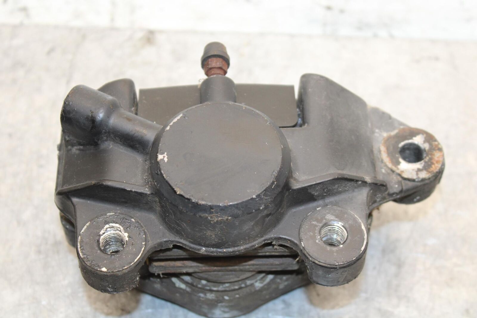 1982 Suzuki GS1100ES REAR BACK BRAKE CALIPER BB55