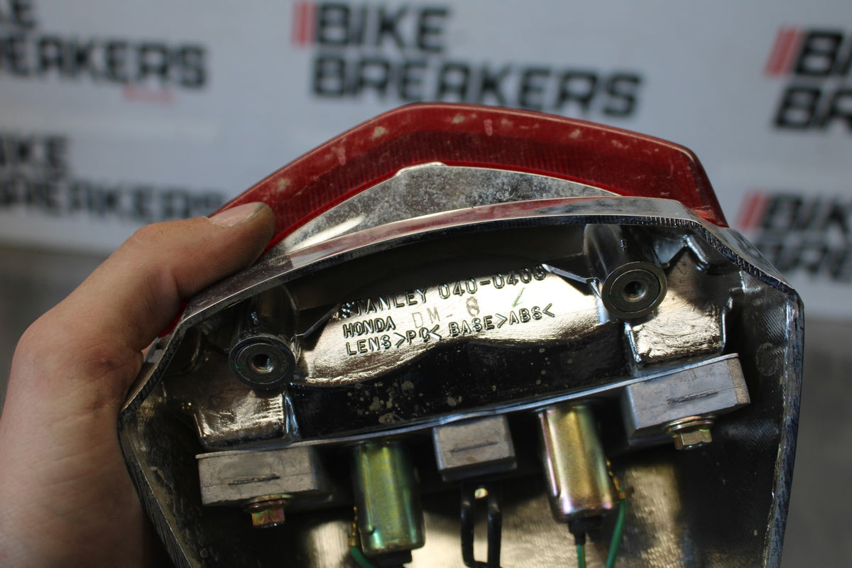 95 HONDA SHADOW 1100 TAILLIGHT REAR TAIL BRAKE LIGHT BB885