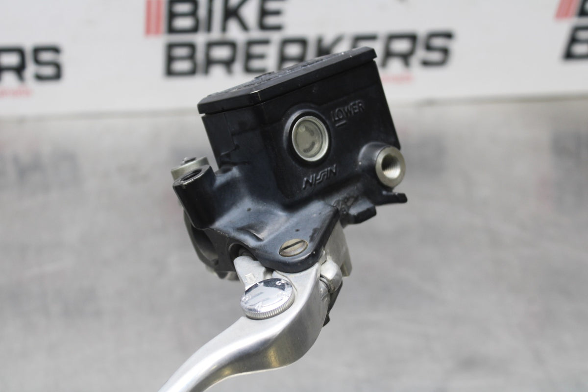 06 KAWASAKI Z750 FRONT BRAKE MASTER CYLINDER w/ LEVER BB837