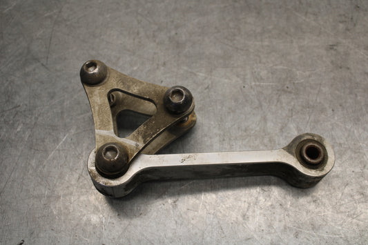 09-11 TRIUMPH DAYTONA 675 REAR DOGBONE SHOCK LINKAGE LINK BB652