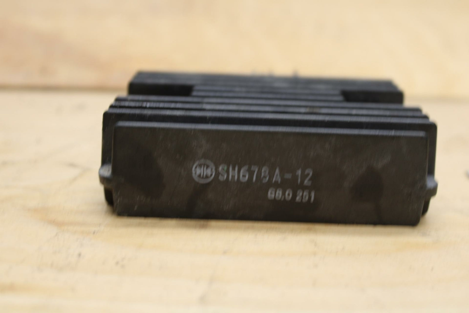 09-10 KAWASAKI ER-6N RECTIFIER VOLTAGE REGULATOR BB325