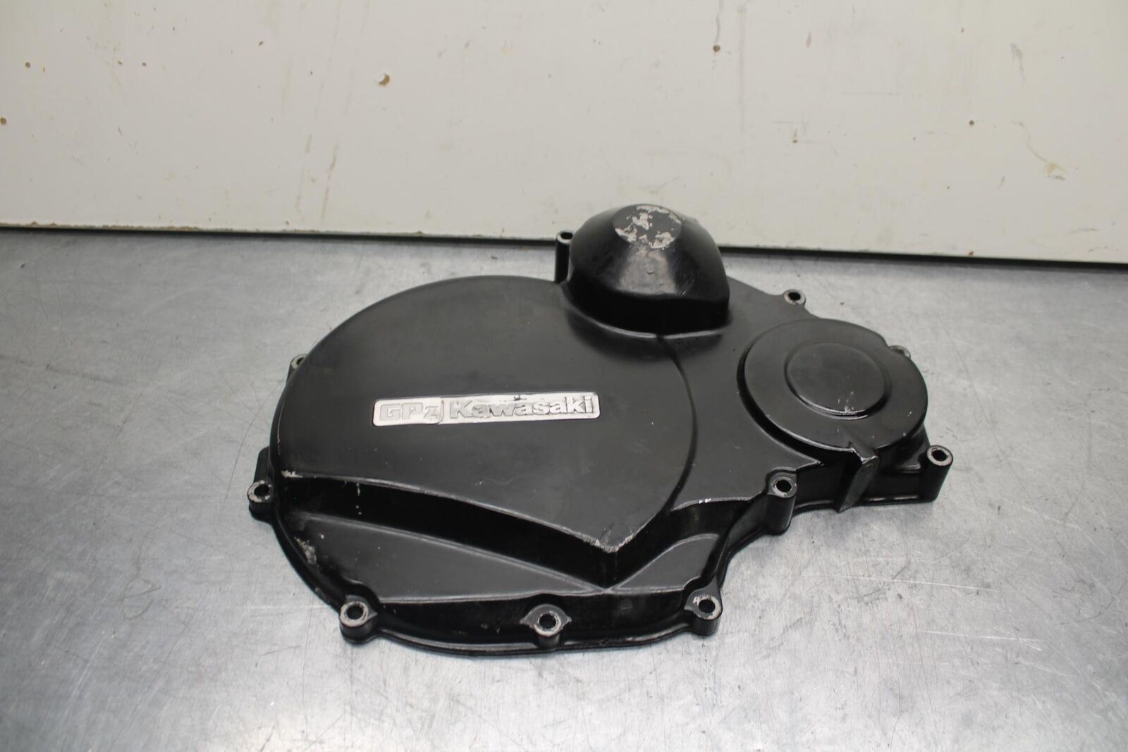 1985 Kawasaki Ninja 900R ZX900A CLUTCH SIDE ENGINE MOTOR COVER BB84