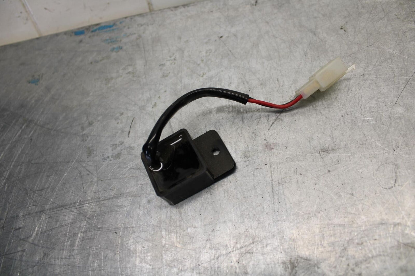 08-16 YAMAHA YZF R6 AFTERMARKET TURN SIGNAL BLINKER RELAY FLASHER SWITCH BB436