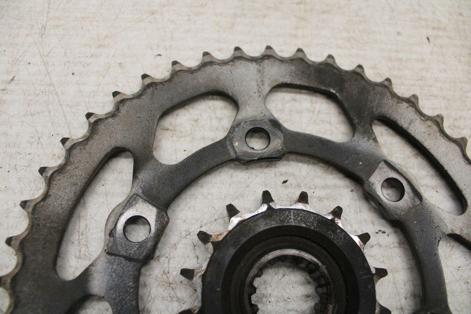 15 YAMAHA FZ09 FRONT SPROCKET BB367