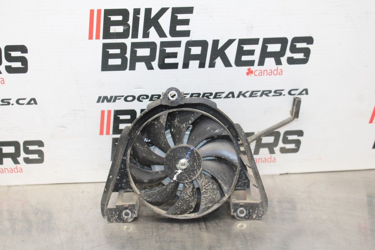 17-18 YAMAHA YZF R3 ENGINE RADIATOR COOLING FAN BB788