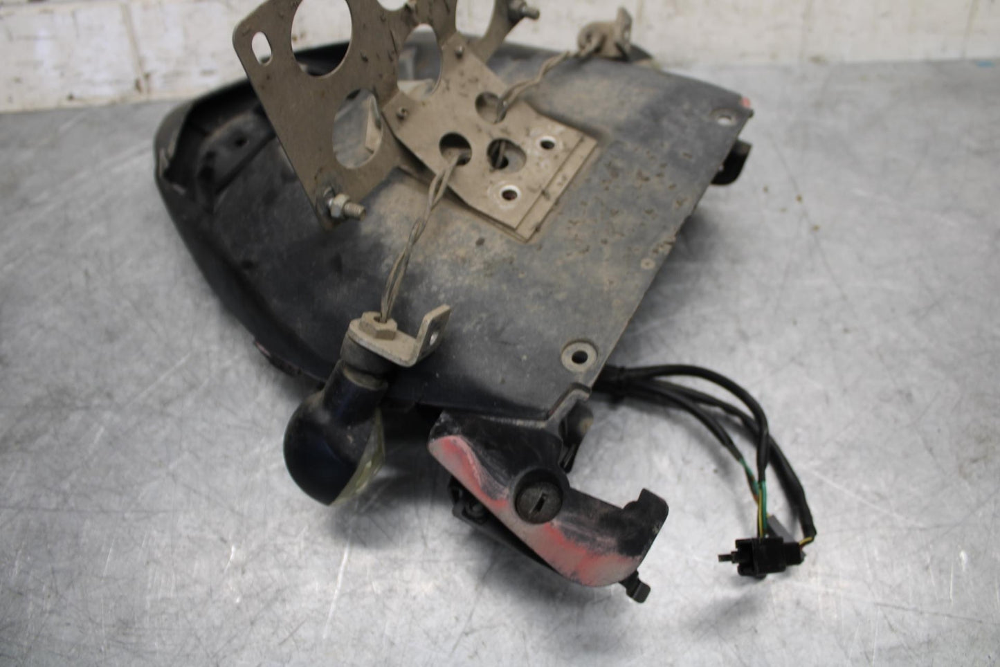 2012 Kawasaki Ninja ZX6R TIDY  REAR TAILLIGHT BRAKE LIGHT TRIM  BB529