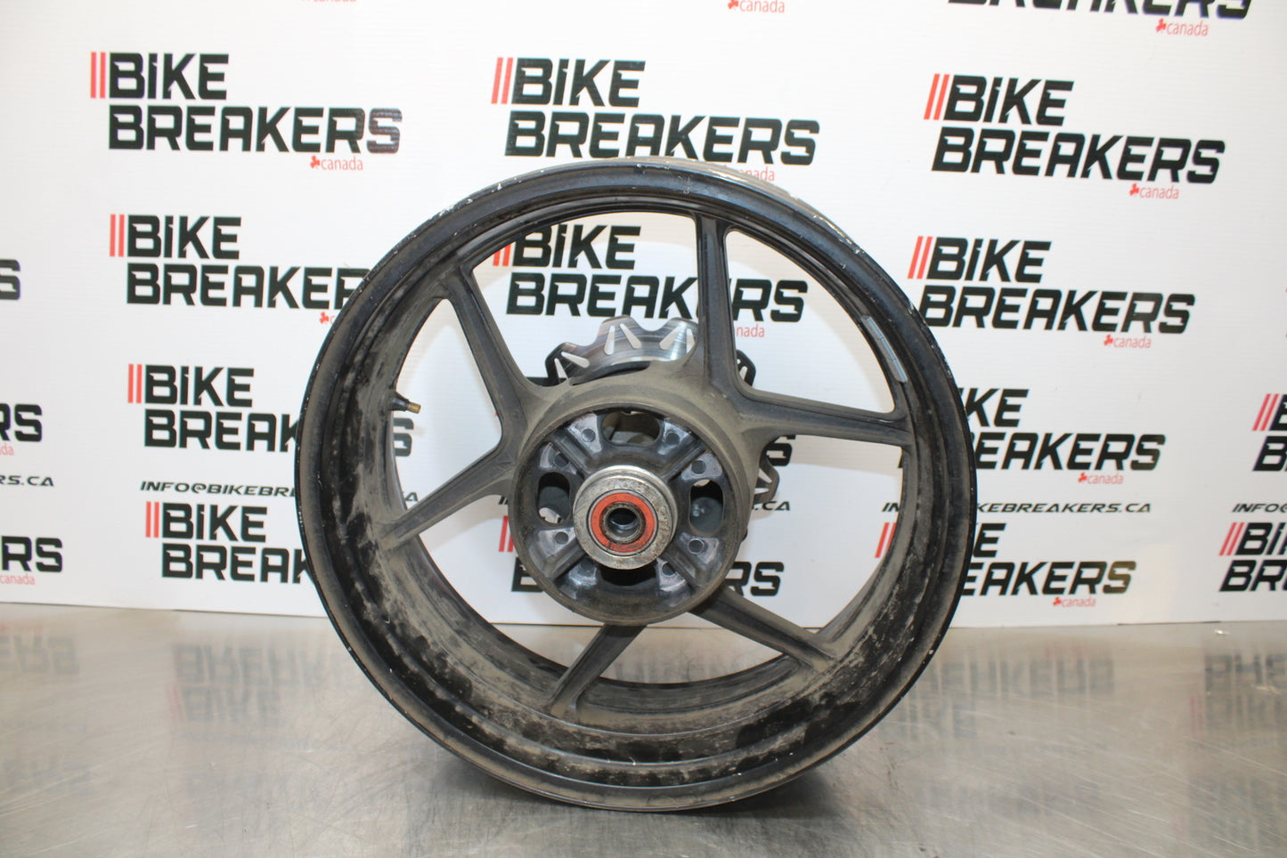 04-05 KAWASAKI NINJA ZX10R REAR WHEEL BACK RIM & ROTOR BB163