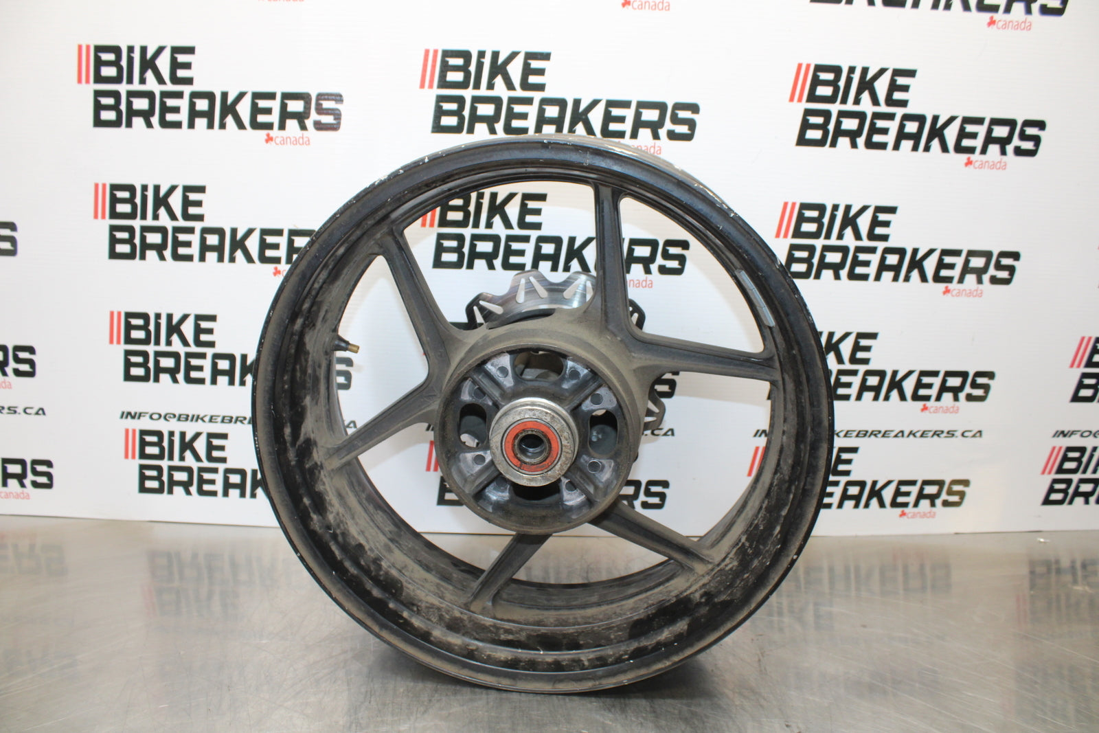 04-05 KAWASAKI NINJA ZX10R REAR WHEEL BACK RIM & ROTOR BB163