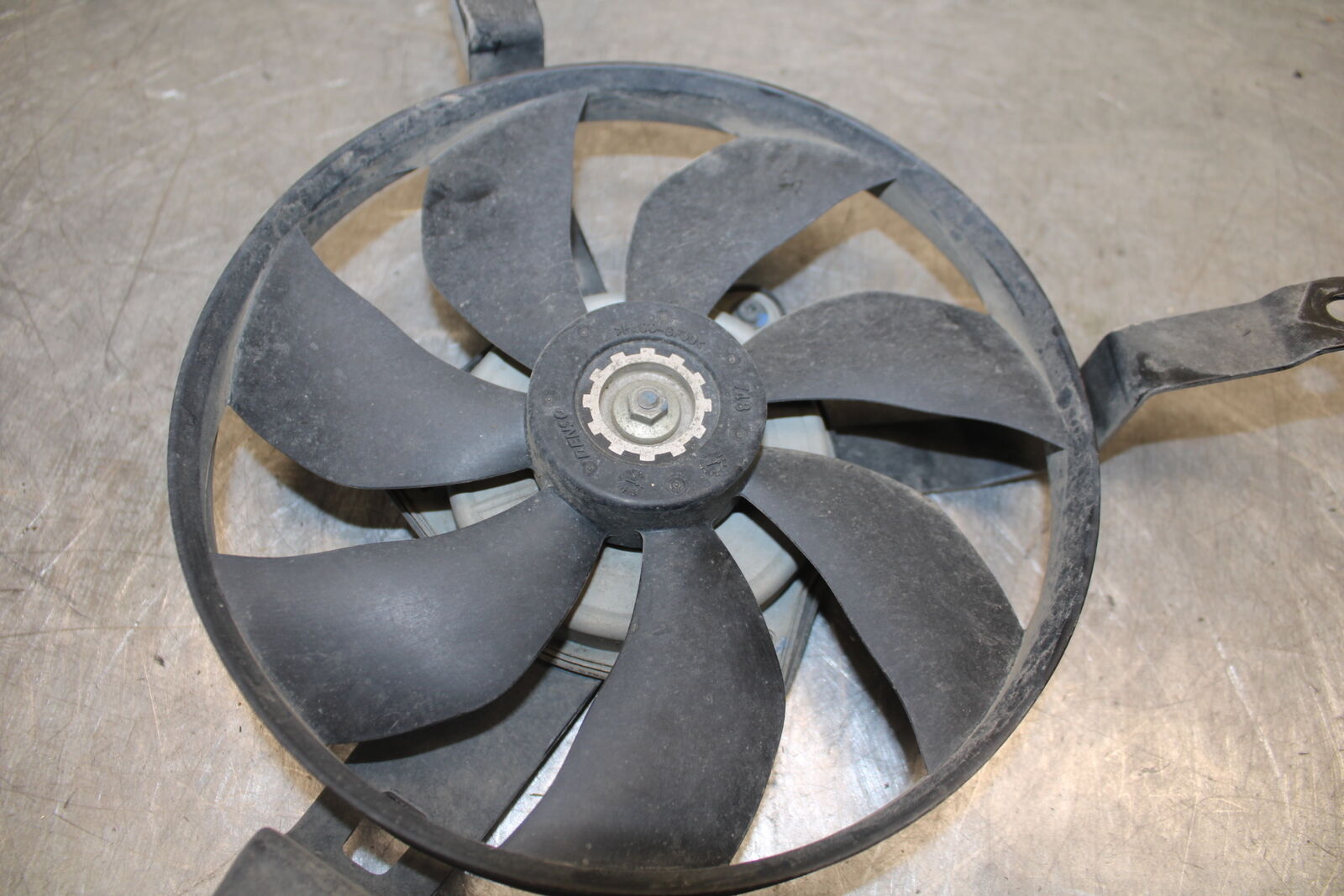 19-23 KAWASAKI NINJA ZX6R ENGINE RADIATOR COOLING FAN BB701