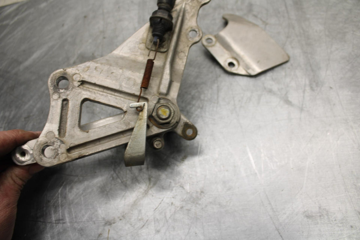 91-92 SUZUKI GSXR750 M  RIGHT REARSET REAR SET DRIVER FOOT PEG REST STOP BB493